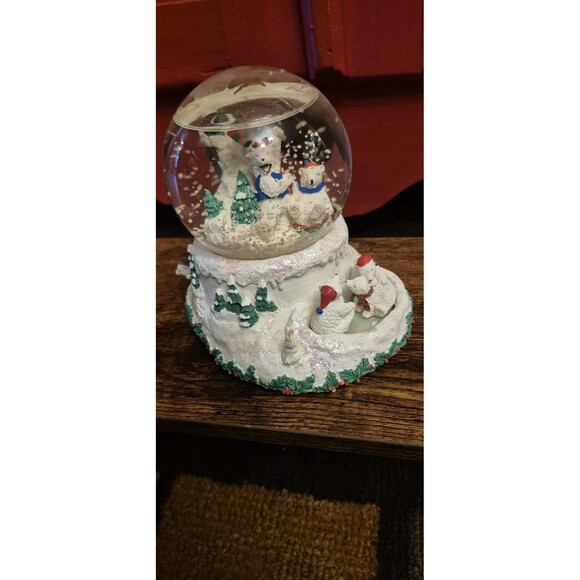 San Francisco Music Box Co Water Globe The Winner Is Polar Bears Let It Snow Box - Picture 6 of 8